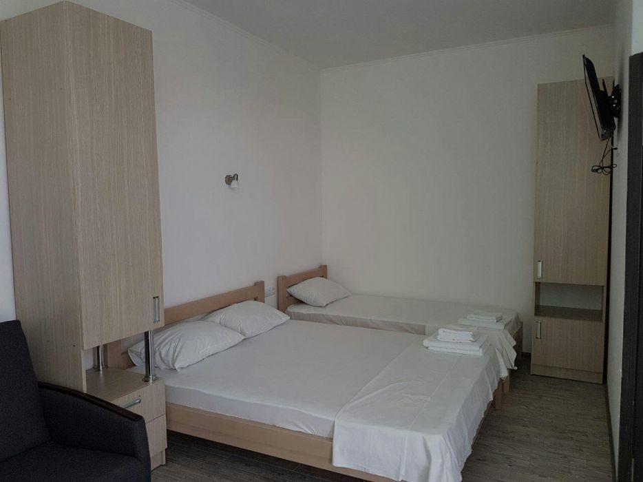 Aleksandriya Hotell Tjornomorsk Exteriör bild